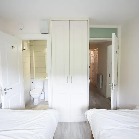 Newcastle Court * Galway